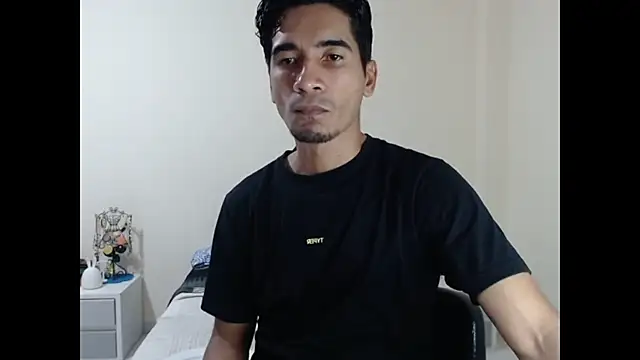 Snapshot of King_Liam chatting on January 28, 2025, 2:21 am King Liam online show from January 28, 2025, 2:21 am