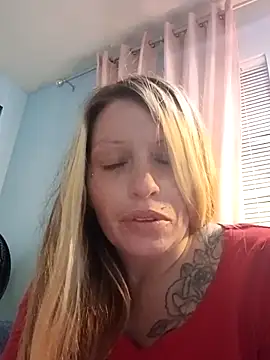 Snapshot of barbieinbondage7 chatting on April 27, 2026, 8:23 am barbieinbondage7 online show from April 27, 2026, 8:23 am
