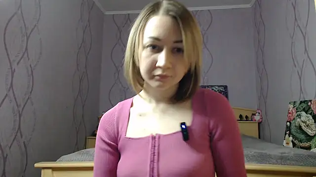 DaddysSluttyGirl2001 online show from March 6, 2025, 3:02 pm