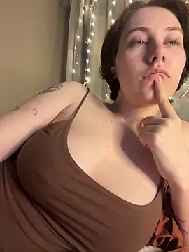 Molli Luv online show from March 23, 2026, 1:31 am