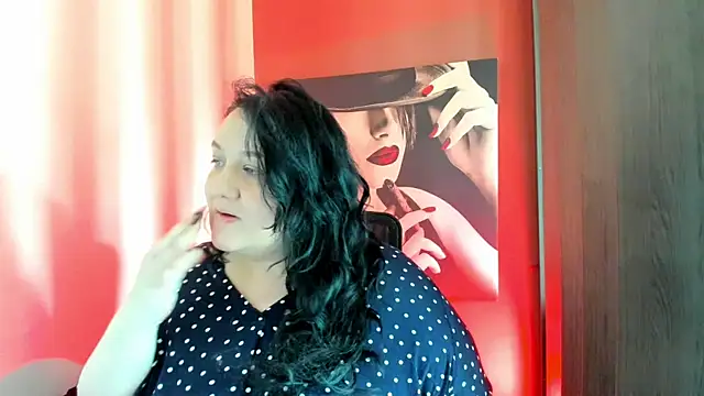 QueenOfHaze online show from July 6, 2026, 8:55 am