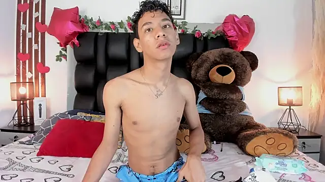 Amberr1 online show from February 20, 2025, 12:15 pm