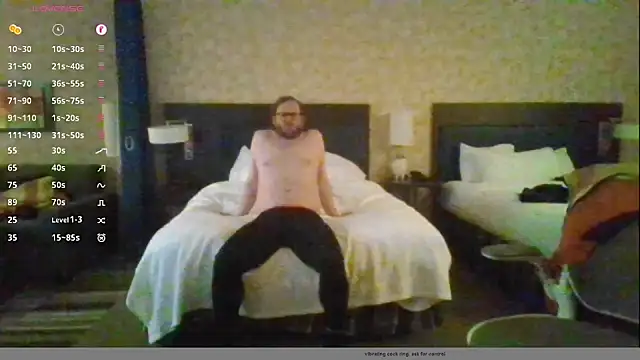 Snapshot of rrunner7718 chatting on January 30, 2025, 1:22 am rrunner7718 online show from January 30, 2025, 1:22 am