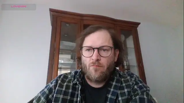 Snapshot of rrunner7718 chatting on February 11, 2025, 2:24 pm rrunner7718 online show from February 11, 2025, 2:24 pm