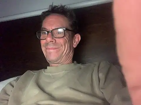 Snapshot of Kenhornu chatting on March 16, 2026, 10:08 am Kenhornu online show from March 16, 2026, 10:08 am