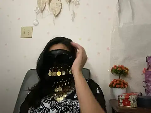 Snapshot of desiiiinigal chatting on January 16, 2026, 3:32 am desiiiinigal online show from January 16, 2026, 3:32 am