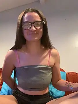 thequeenkendall2025 online show from February 13, 2025, 10:23 am