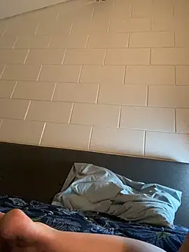 thequeenkendall2025 online show from February 16, 2025, 10:43 am