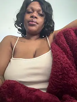 Snapshot of Boneca25 chatting on April 22, 2026, 9:01 am Boneca25 online show from April 22, 2026, 9:01 am