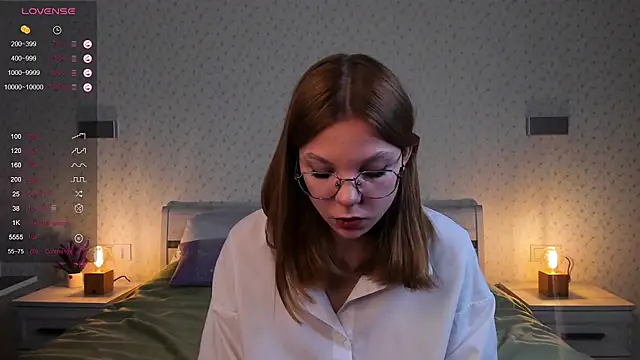 Snapshot of ElvinaBestwick chatting on March 4, 2025, 3:26 pm ElvinaBestwick online show from March 4, 2025, 3:26 pm