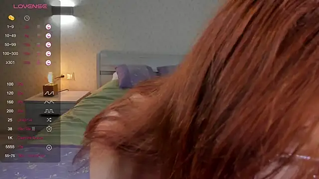 Snapshot of ElvinaBestwick chatting on March 15, 2025, 9:38 pm ElvinaBestwick online show from March 15, 2025, 9:38 pm