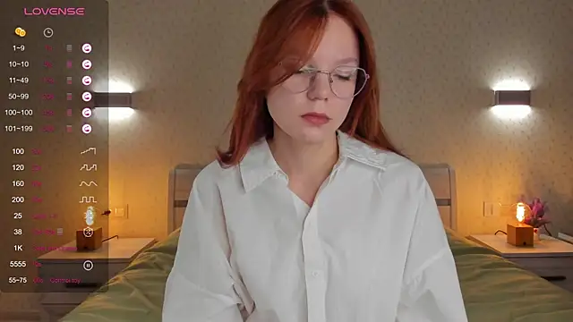 Snapshot of ElvinaBestwick chatting on March 19, 2025, 3:40 pm ElvinaBestwick online show from March 19, 2025, 3:40 pm