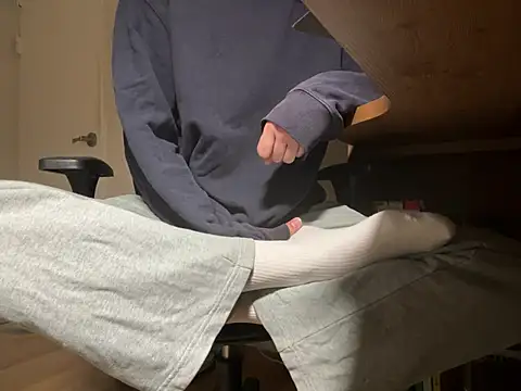 Snapshot of Phil_6677 chatting on March 6, 2026, 3:08 pm Phil 6677 online show from March 6, 2026, 3:08 pm