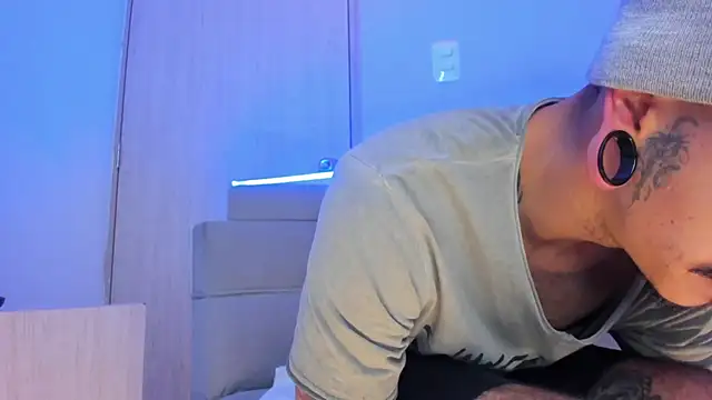 kaletattoo online show from December 21, 2025, 1:29 pm