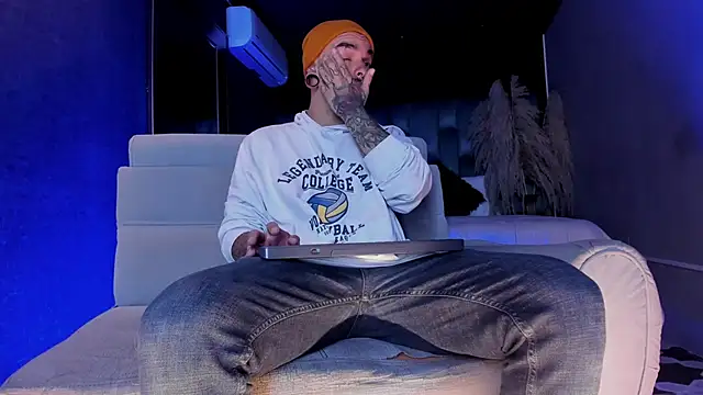 kaletattoo online show from March 14, 2026, 11:15 am