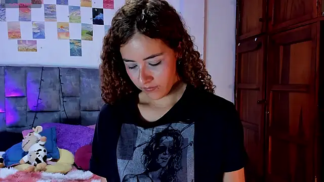 Isangel  online show from April 17, 2026, 4:04 am