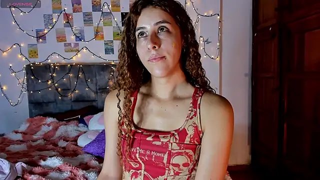 Isangel  online show from April 25, 2026, 3:53 am