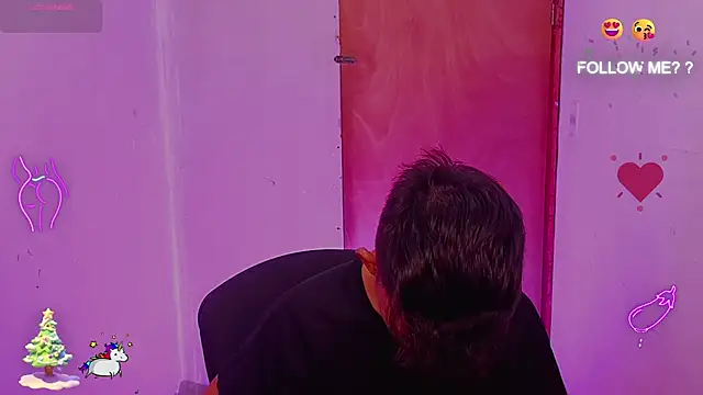 Snapshot of Alexxx_lov chatting on February 3, 2026, 12:32 pm Alexxx lov online show from February 3, 2026, 12:32 pm