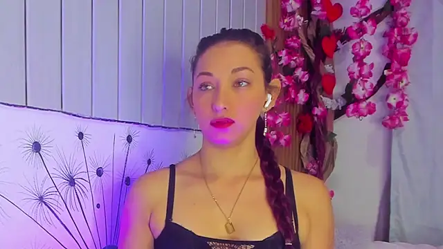 vicky  skinny 1 online show from March 7, 2025, 9:07 am