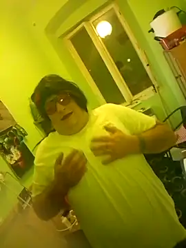 Snapshot of Adrianka chatting on September 8, 2025, 11:37 pm Adrianka online show from September 8, 2025, 11:37 pm