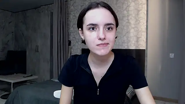 Snapshot of AmelieBanshee chatting on October 6, 2025, 11:29 am AmelieBanshee online show from October 6, 2025, 11:29 am