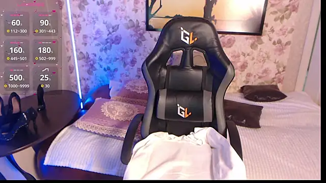 AliciaBlondes online show from February 7, 2026, 8:07 am