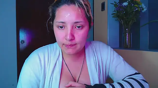 Snapshot of Hinako0Satorii_ chatting on March 13, 2025, 11:49 pm Hinako0Satorii online show from March 13, 2025, 11:49 pm