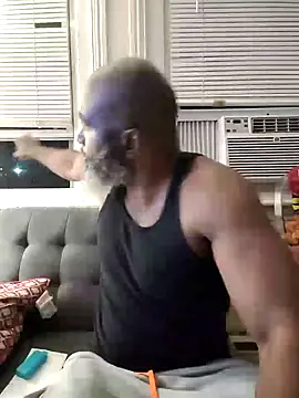Snapshot of shavez5888 chatting on February 1, 2025, 12:51 am shavez5888 online show from February 1, 2025, 12:51 am