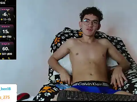 Snapshot of Bennie__1 chatting on December 21, 2025, 1:51 pm Bennie 1 online show from December 21, 2025, 1:51 pm