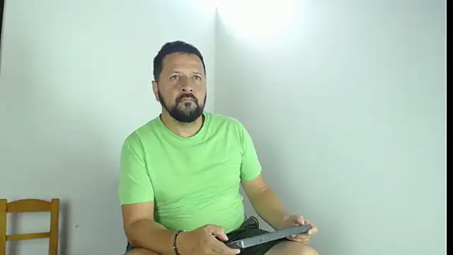 Snapshot of Daniel_08_8 chatting on March 11, 2025, 2:40 pm Daniel 08 8 online show from March 11, 2025, 2:40 pm