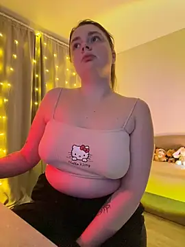 DearAlise online show from March 8, 2025, 9:29 pm