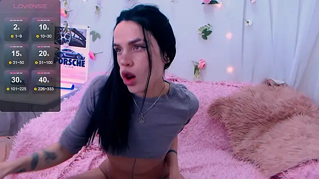 Holygirl  online show from February 26, 2026, 2:10 am