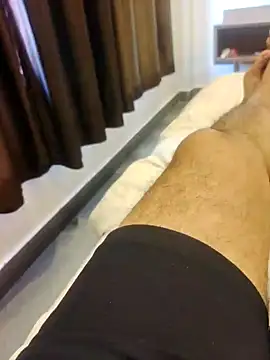 xmanrawan2 online show from February 9, 2025, 7:38 am