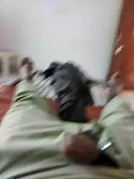 xmanrawan2 online show from October 16, 2025, 3:40 am