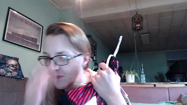 Astrid-Gilbert online show from January 30, 2025, 8:22 am