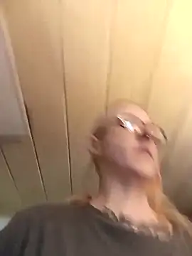 Astrid-Gilbert online show from October 29, 2025, 7:54 am