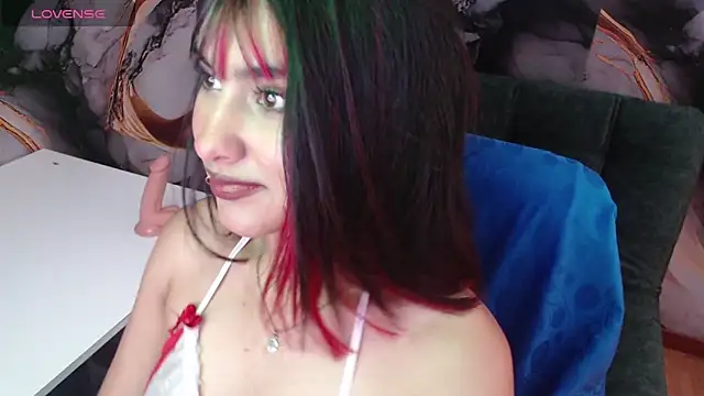 emily fox 3 online show from March 13, 2025, 2:44 pm