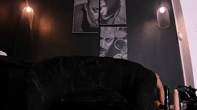 SadieManson  online show from January 17, 2026, 3:28 pm