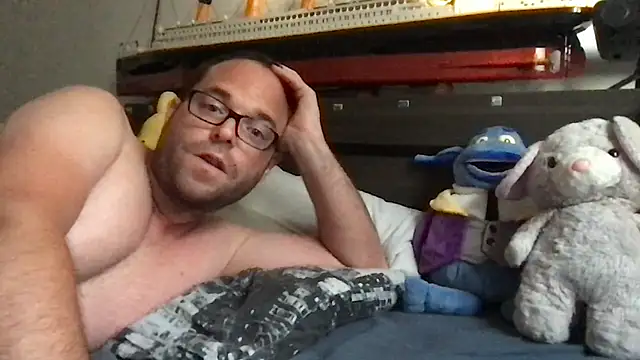 Snapshot of Funnyjul31 chatting on May 29, 2026, 6:50 pm Funnyjul31 online show from May 29, 2026, 6:50 pm