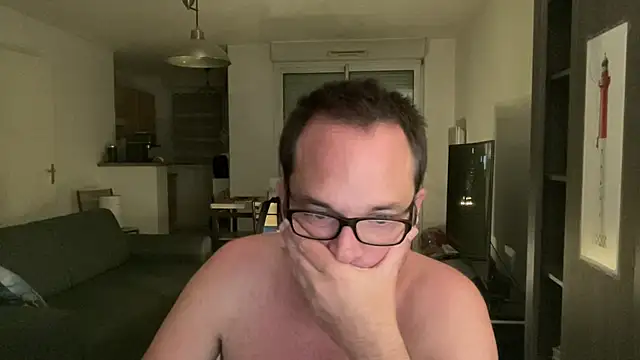 Snapshot of Funnyjul31 chatting on June 23, 2026, 4:49 pm Funnyjul31 online show from June 23, 2026, 4:49 pm