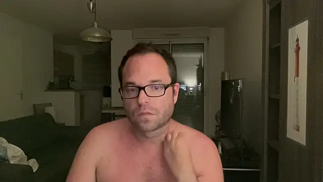 Snapshot of Funnyjul31 chatting on June 25, 2026, 5:50 pm Funnyjul31 online show from June 25, 2026, 5:50 pm