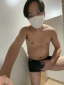 RUKI042 online show from April 14, 2026, 8:53 am