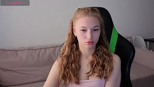 Snapshot of maria_plaudice chatting on May 22, 2026, 5:36 am maria plaudice online show from May 22, 2026, 5:36 am