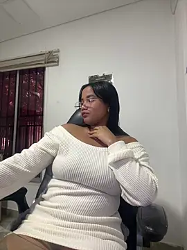 my cam online show from February 10, 2025, 8:00 pm