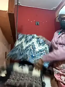 runi31 online show from December 22, 2025, 5:54 pm