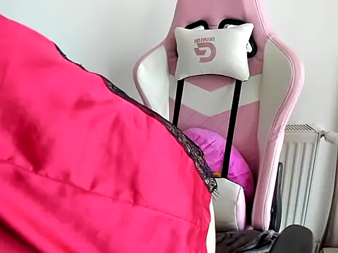 LadyLyanna online show from February 10, 2025, 7:58 am