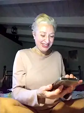 divinaerotica online show from March 12, 2026, 5:19 pm