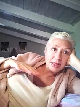 divinaerotica online show from April 11, 2026, 4:44 pm