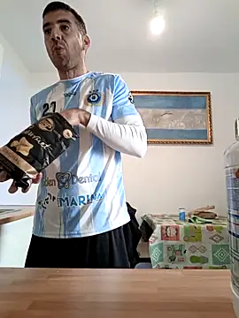 juanignacioargentino online show from February 9, 2025, 1:35 pm