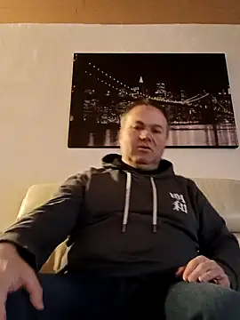 Pourleplasirs online show from February 10, 2025, 1:35 am